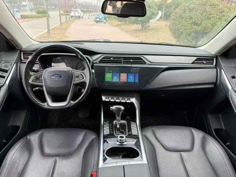 济宁19年福特领界4