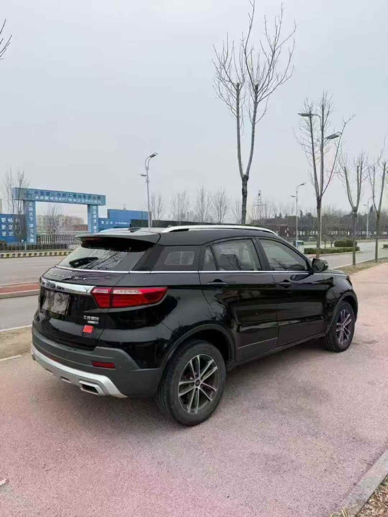 济宁19年福特领界8