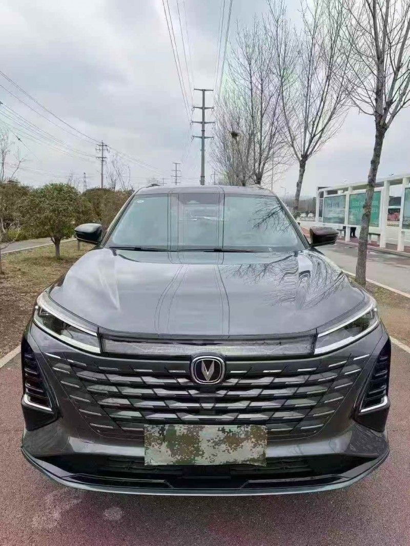 东营25年长安汽车CS751