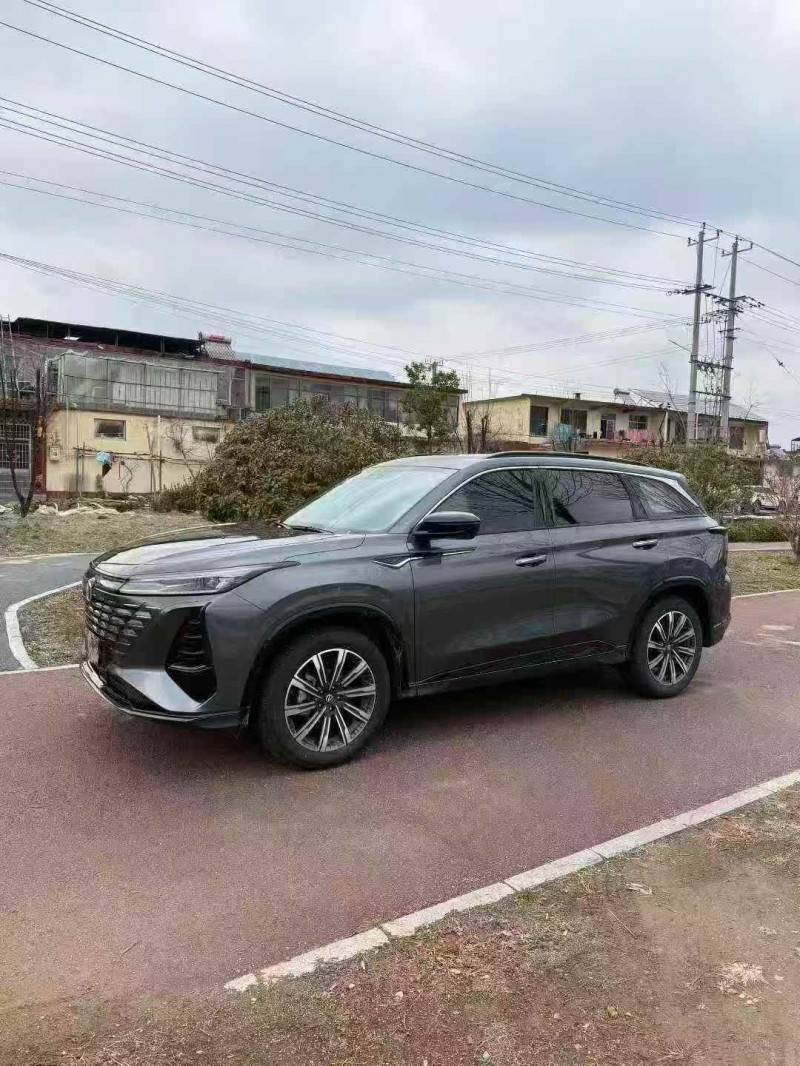 东营25年长安汽车CS752