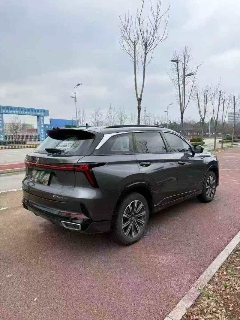 东营25年长安汽车CS758