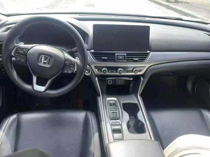 济宁20年本田雅阁6