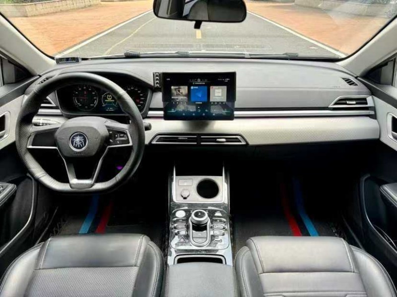 汕頭23年比亞迪秦4