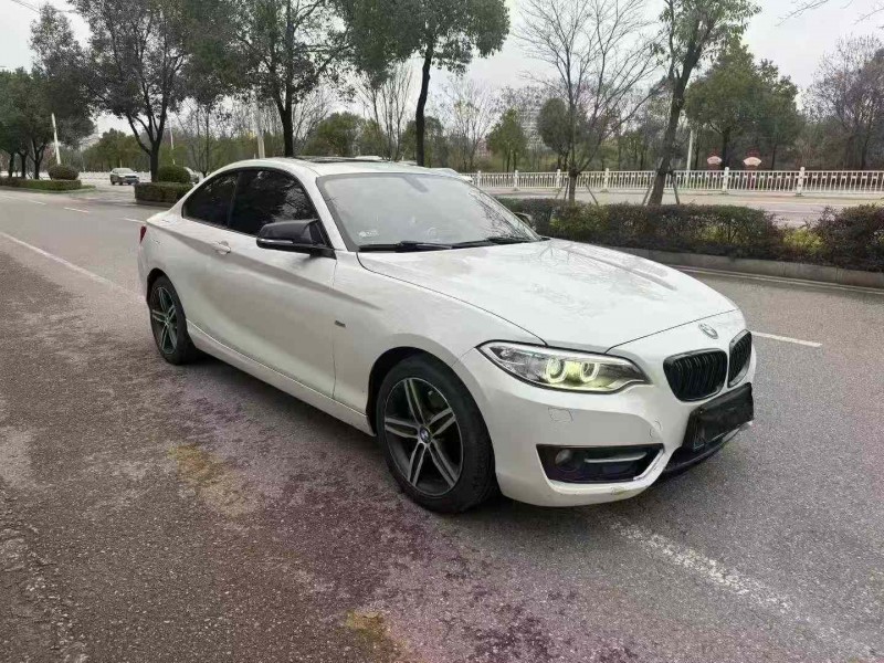 娄底17年宝马1系3