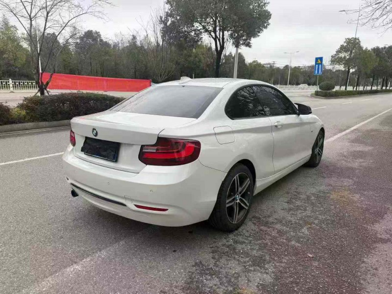 娄底17年宝马1系5