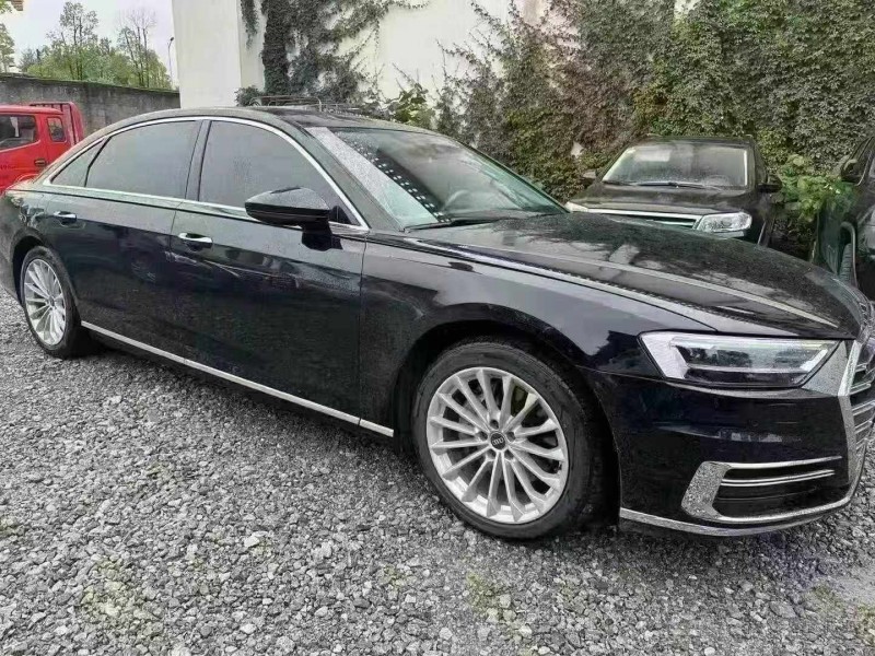 重庆21年奥迪A8L3