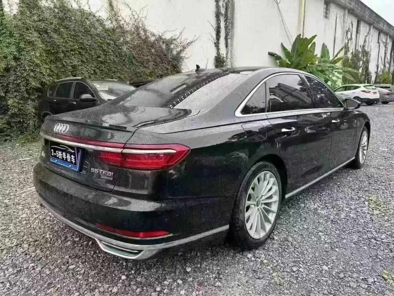 重庆21年奥迪A8L5