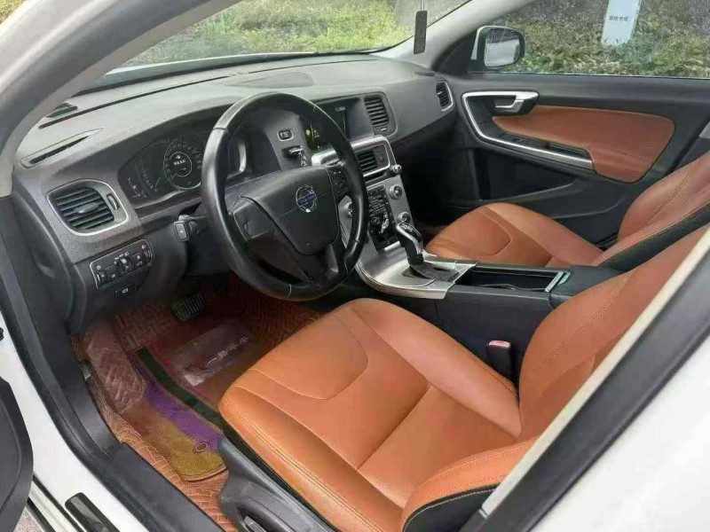 娄底15年沃尔沃S60L4