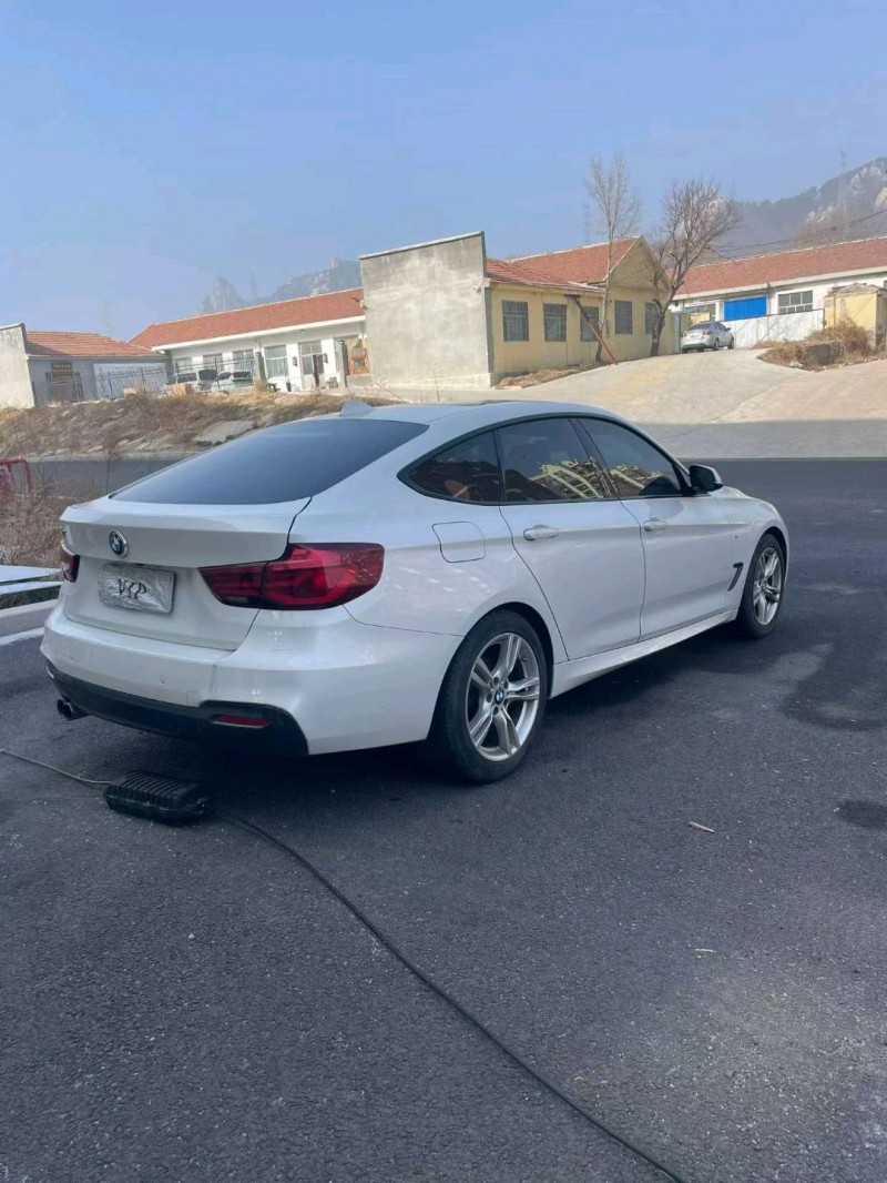 青岛20年宝马3系4