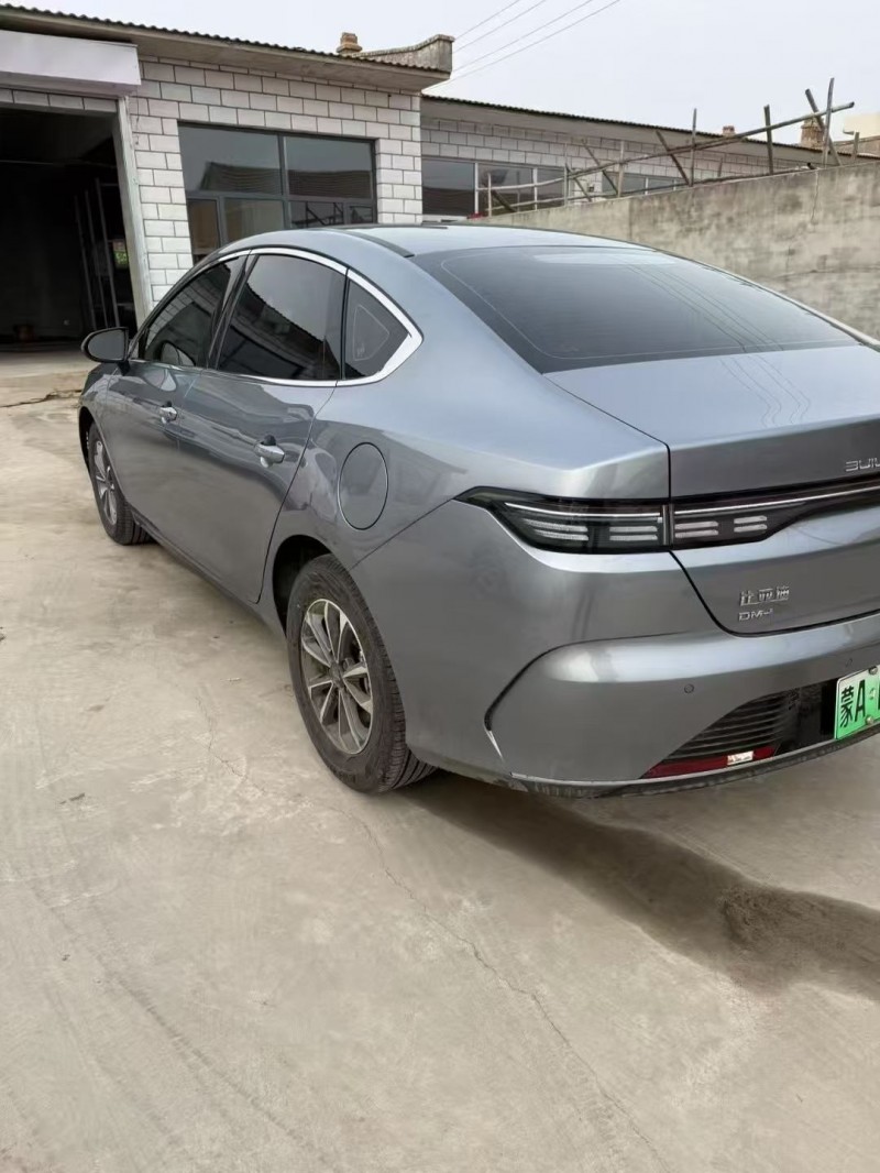 呼和浩特25年比亚迪驱逐舰7