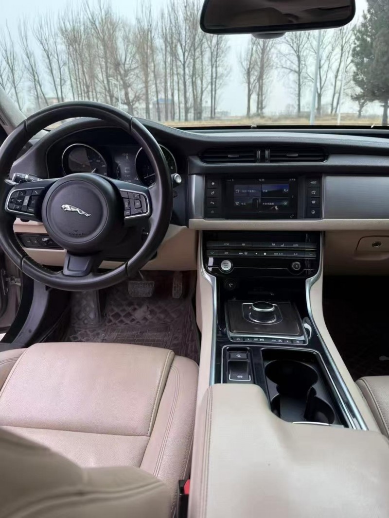 呼和浩特17年捷豹XFL4