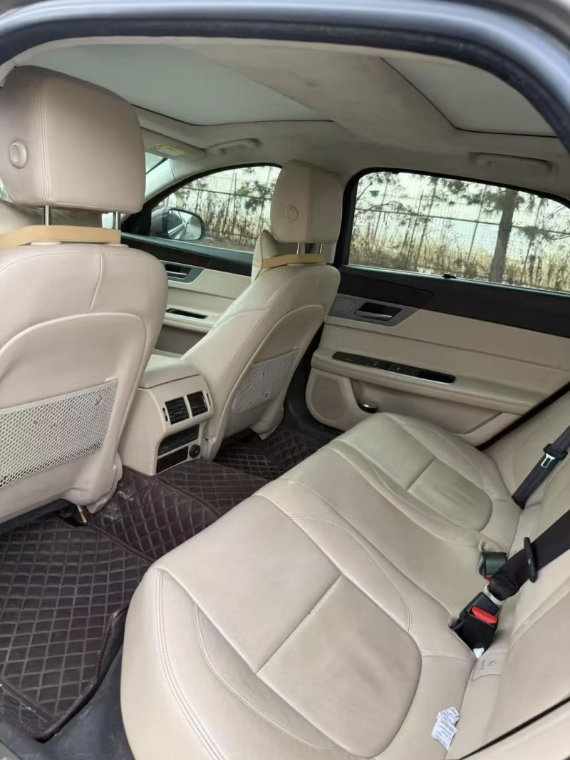 呼和浩特17年捷豹XFL5