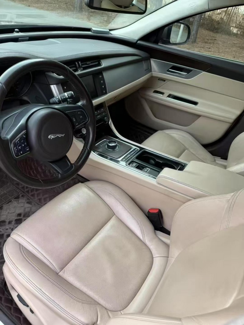 呼和浩特17年捷豹XFL6