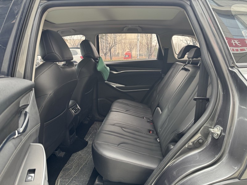 济宁22年长安汽车CS754