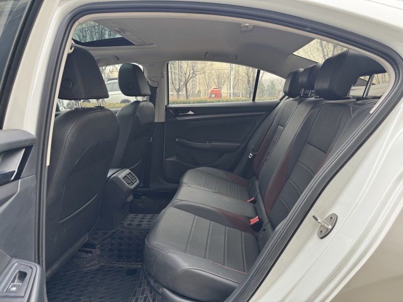 济宁20年大众宝来5