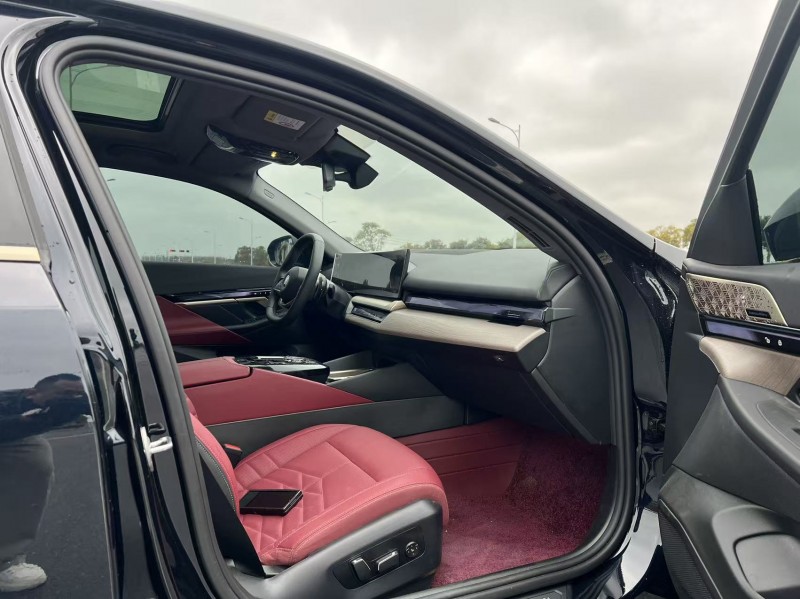 盐城25年宝马5系6