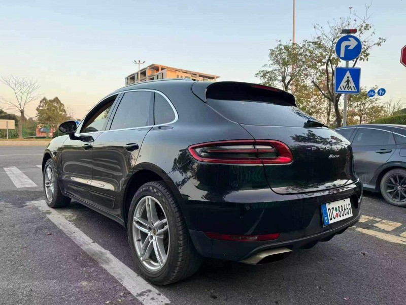 惠州15年保时捷Macan9