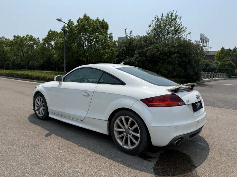 盐城13年奥迪TT8