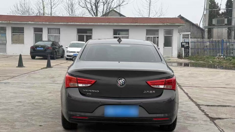 菏泽19年别克威朗9