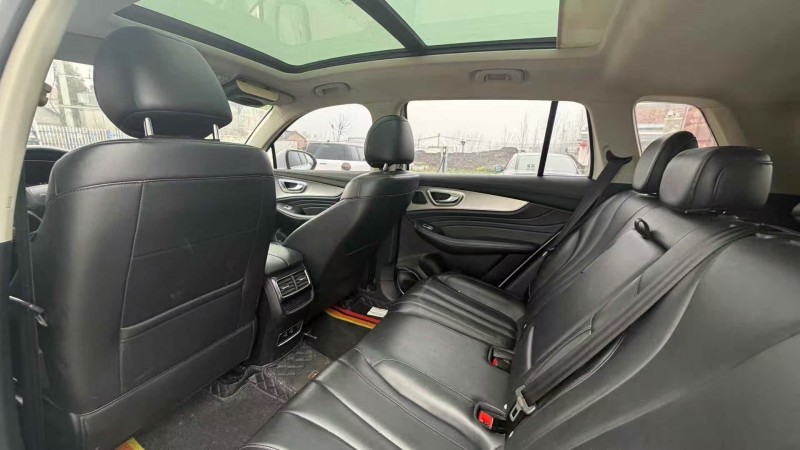 菏泽20年荣威RX54