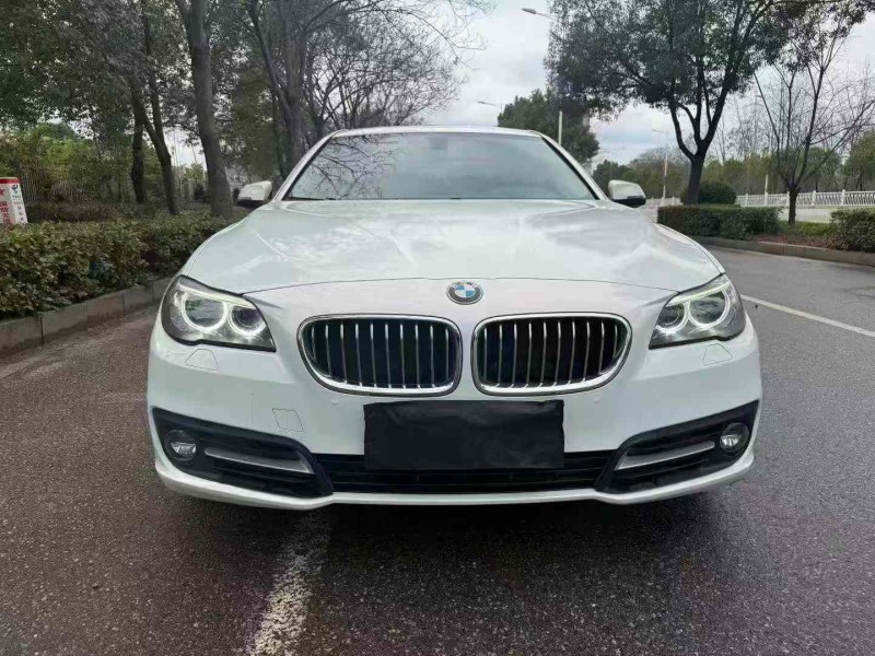 娄底17年宝马5系1