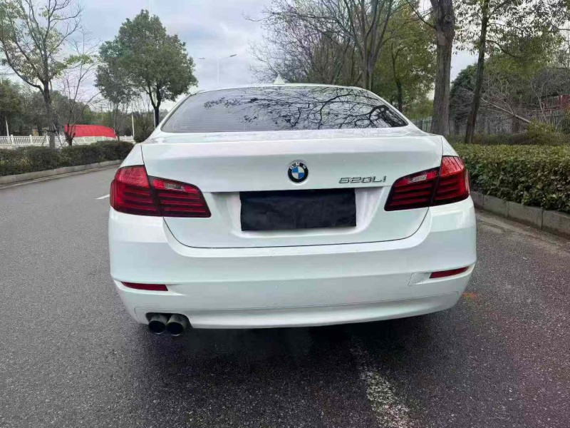 娄底17年宝马5系9