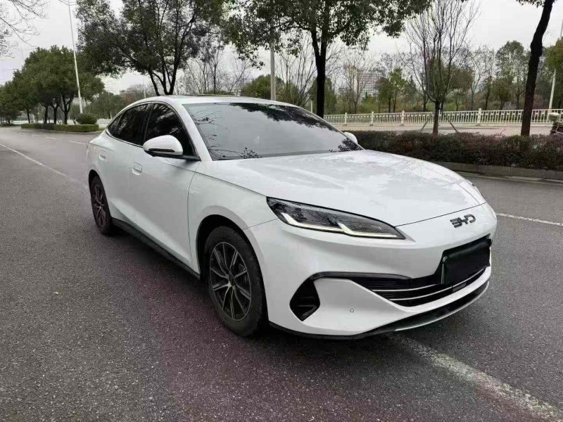 娄底25年比亚迪海豹3