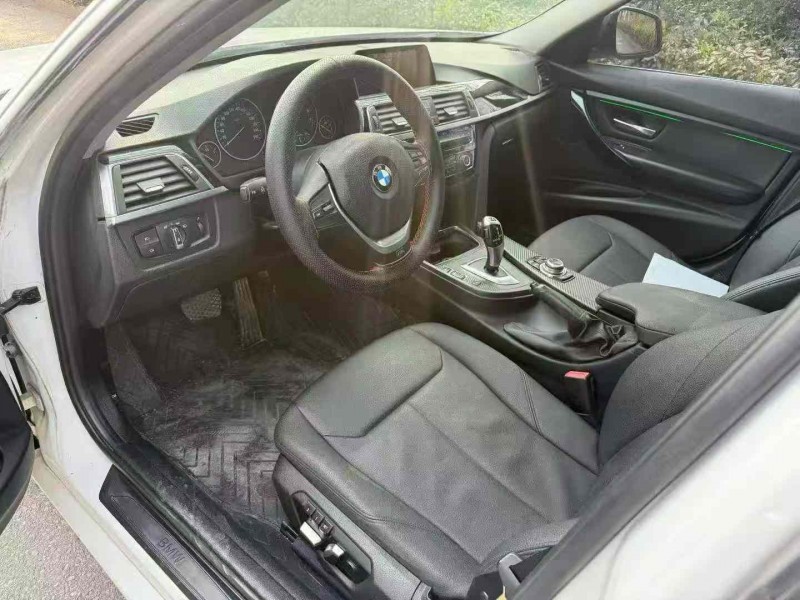 娄底16年宝马3系5