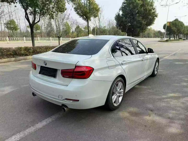 娄底16年宝马3系8