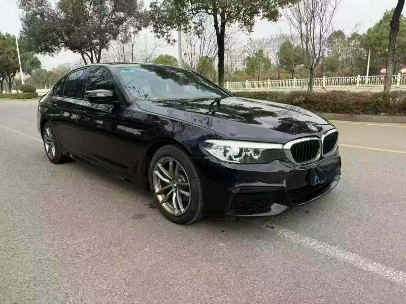 娄底19年宝马5系3