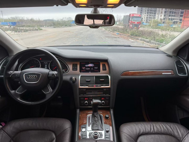 柳州15年奥迪Q77