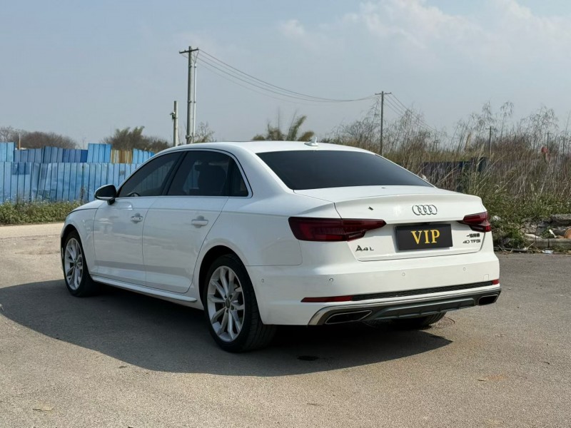 柳州19年奥迪A4L4