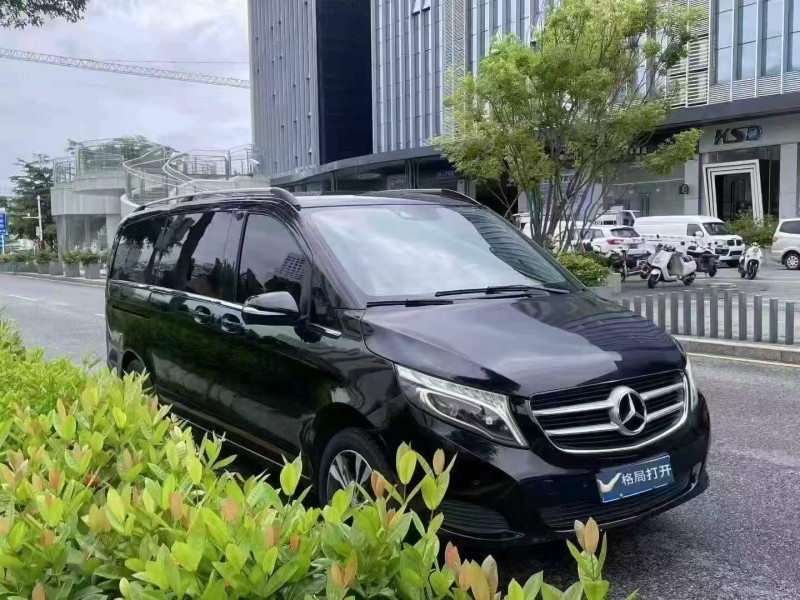 深圳18年奔馳V2