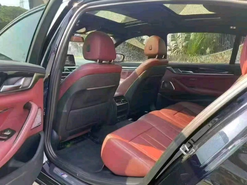 深圳19年宝马5系8