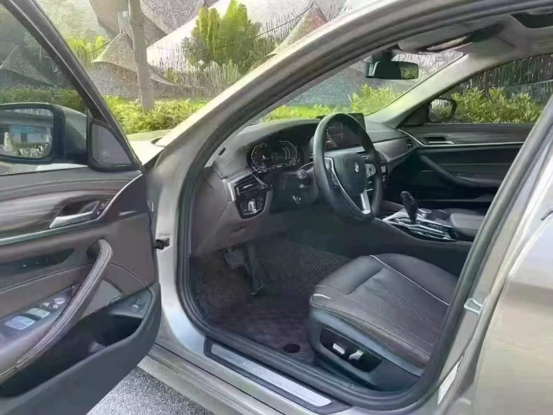 深圳22年宝马5系4