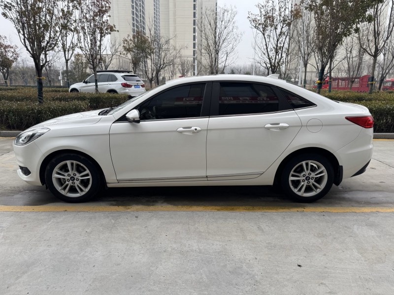 济宁19年福特福睿斯7