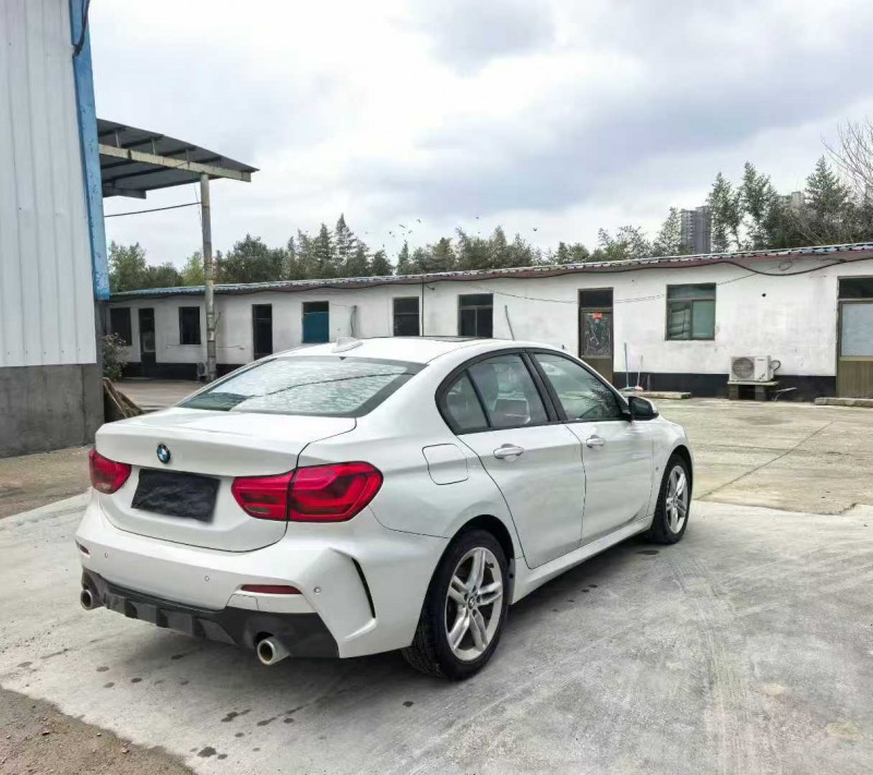 徐州20年宝马1系5