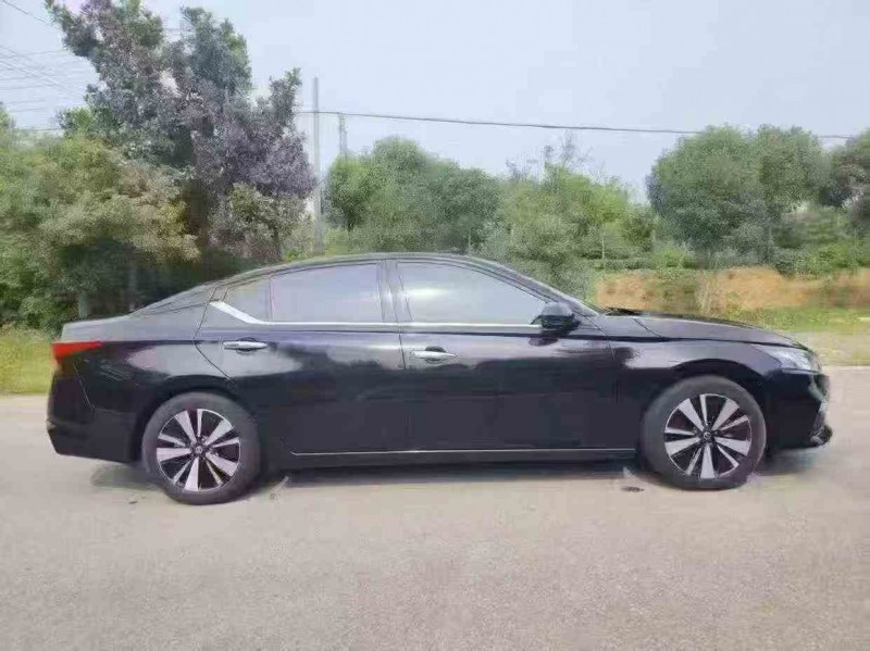 徐州22年日产天籁3