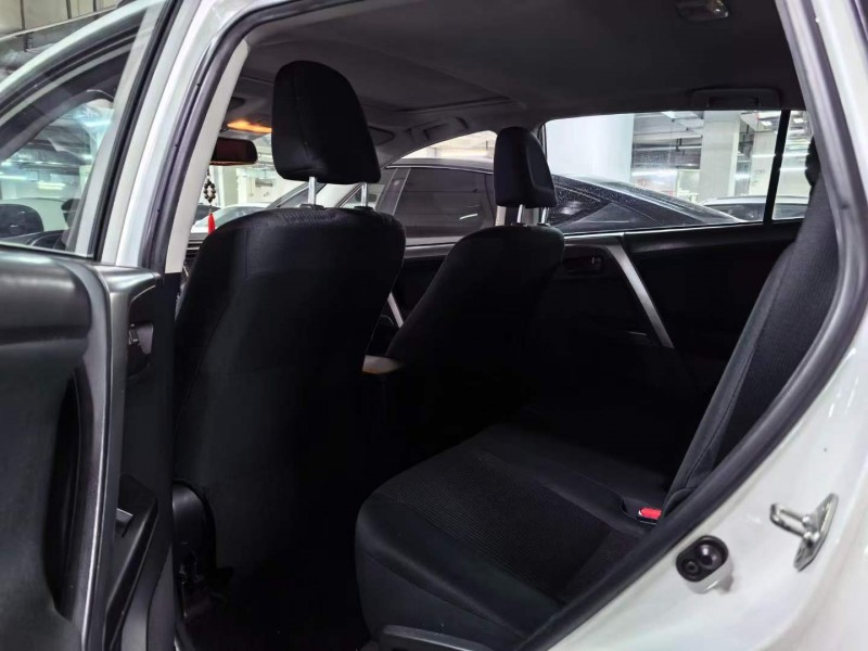 济宁17年丰田RAV4荣放3