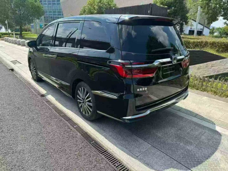 温州25年本田艾力绅6