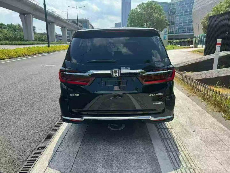 温州25年本田艾力绅8