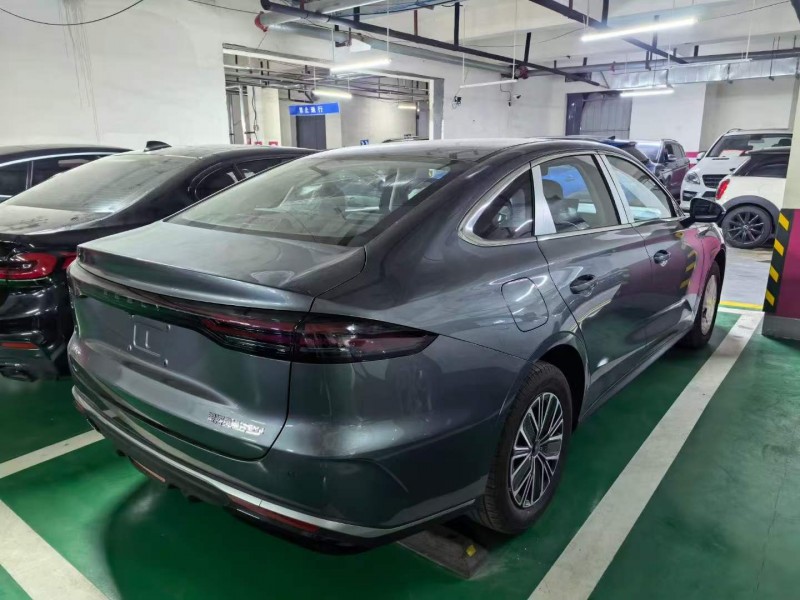 濟寧25年吉利銀河4