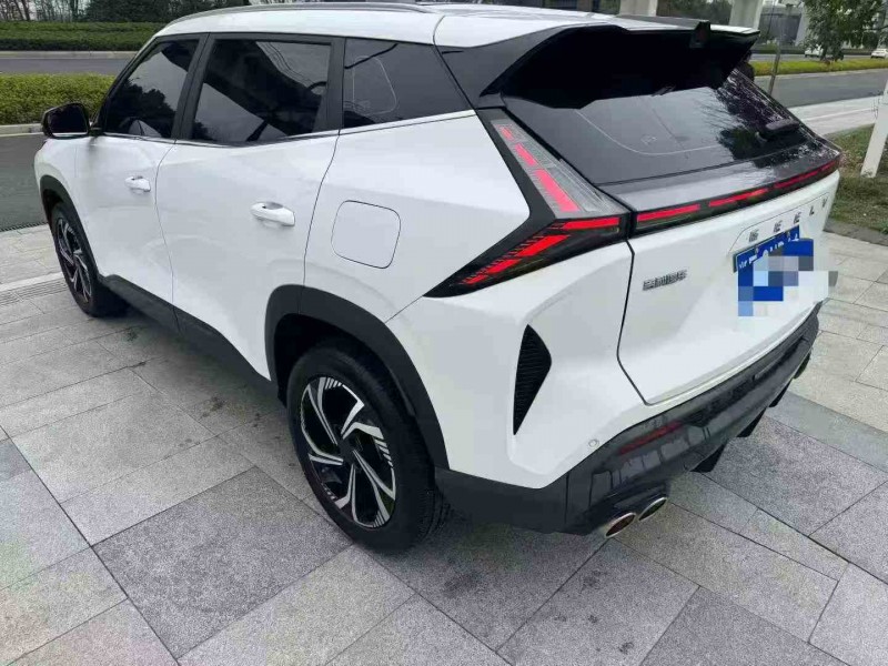 温州23年吉利博越7