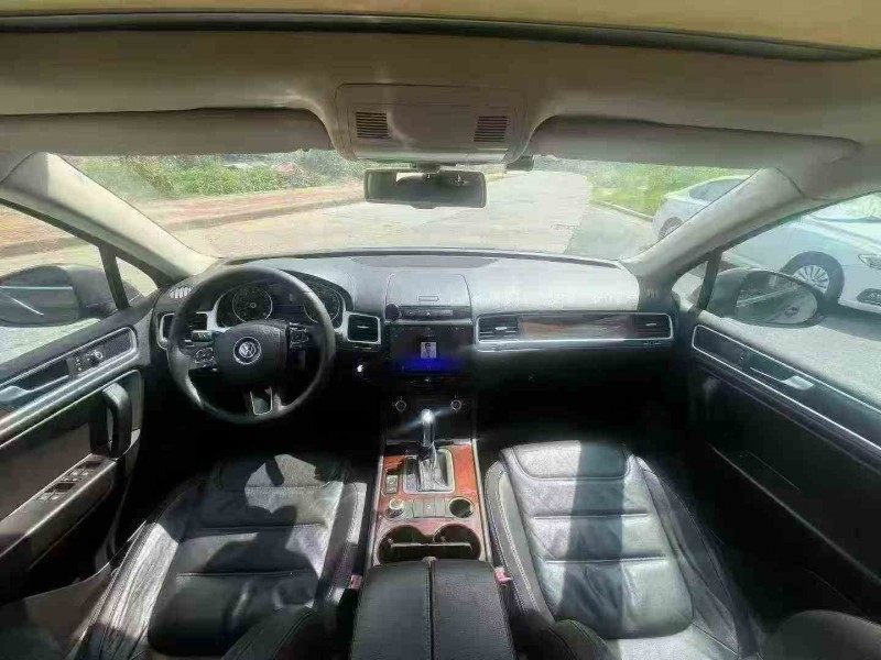 三明15年大众途锐5