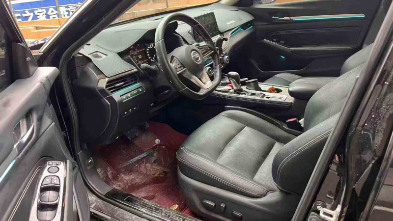 金华22年日产天籁4