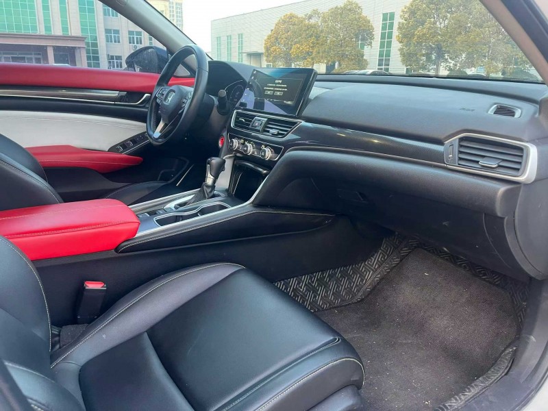 宿迁23年本田雅阁6