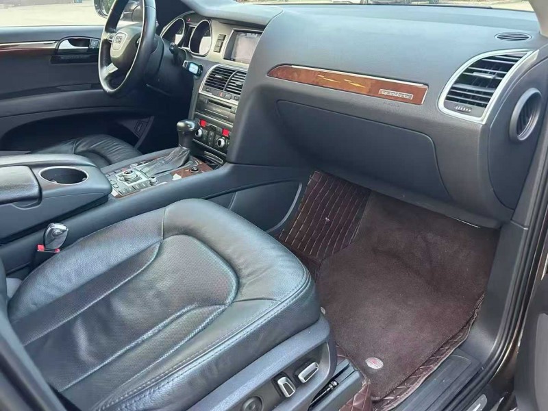 宿迁15年奥迪Q75