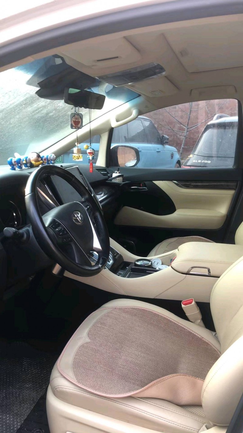 太原20年丰田威尔法2