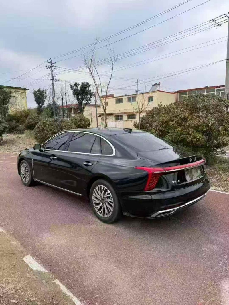 济宁22年红旗H57