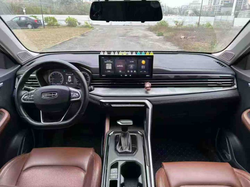 南寧23年吉利遠景5